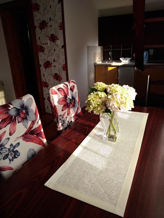 Sweet Apartment ซาเยชาร์ ภายนอก รูปภาพ